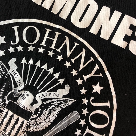 Ramones Band Tee - Picture 2 of 3